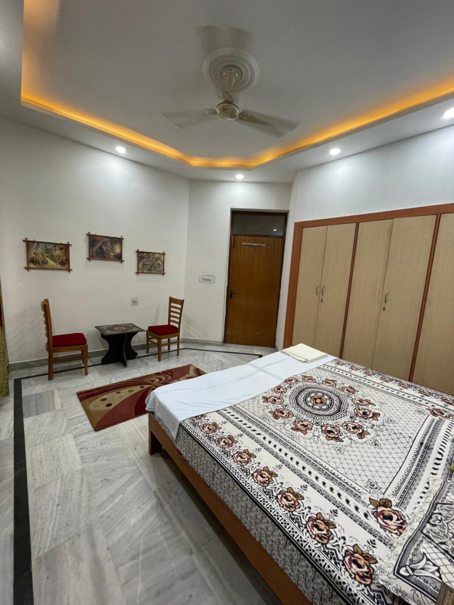 N Homestay Agra Tājganj Eksteriør bilde