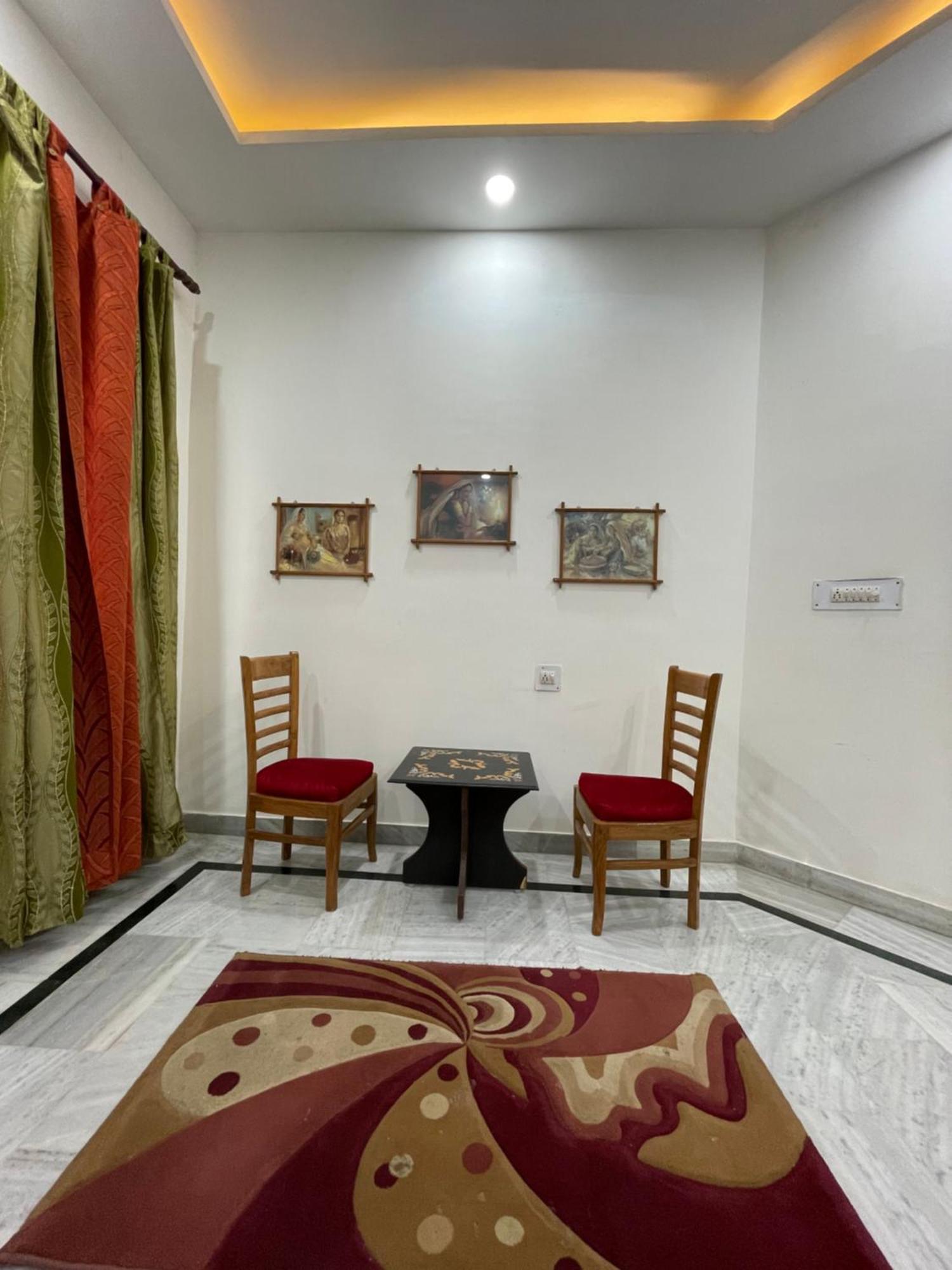 N Homestay Agra Tājganj Eksteriør bilde