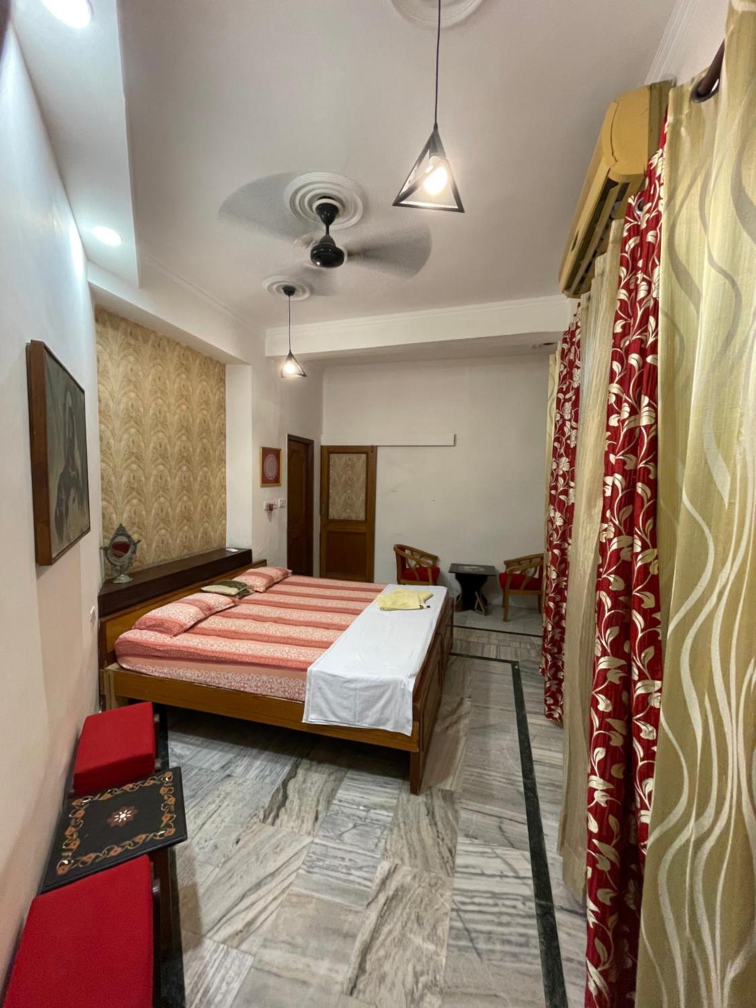 N Homestay Agra Tājganj Eksteriør bilde