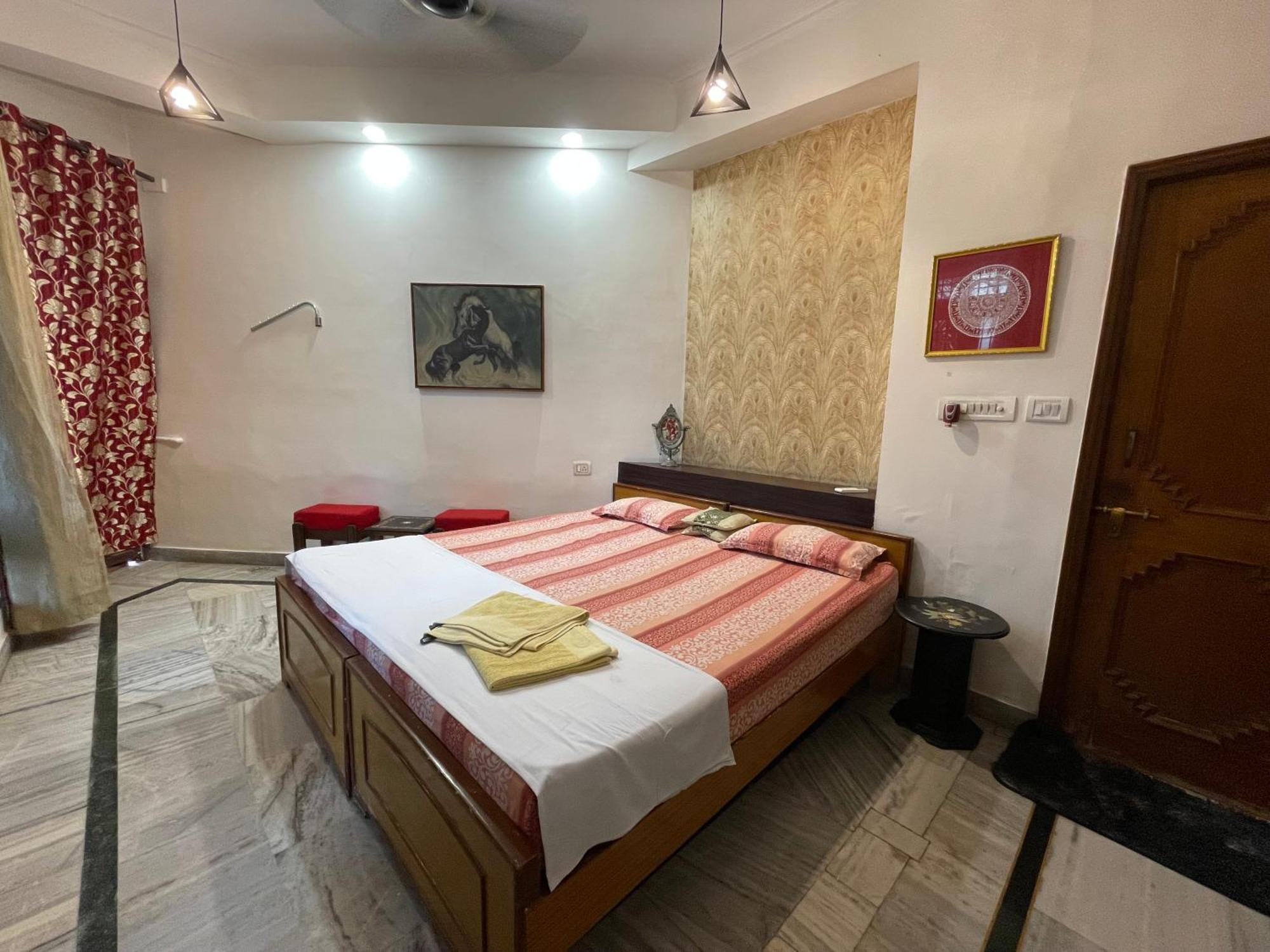 N Homestay Agra Tājganj Eksteriør bilde